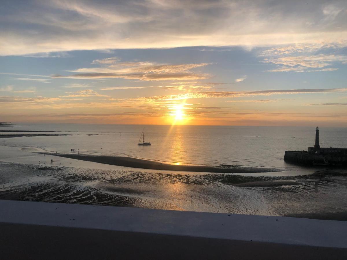 Balcony View Sunsets On Margate Seafront Apartamento Exterior foto